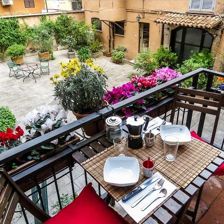 Casa Del Moro - Romantic Loft In Trastevere Zewnętrze zdjęcie
