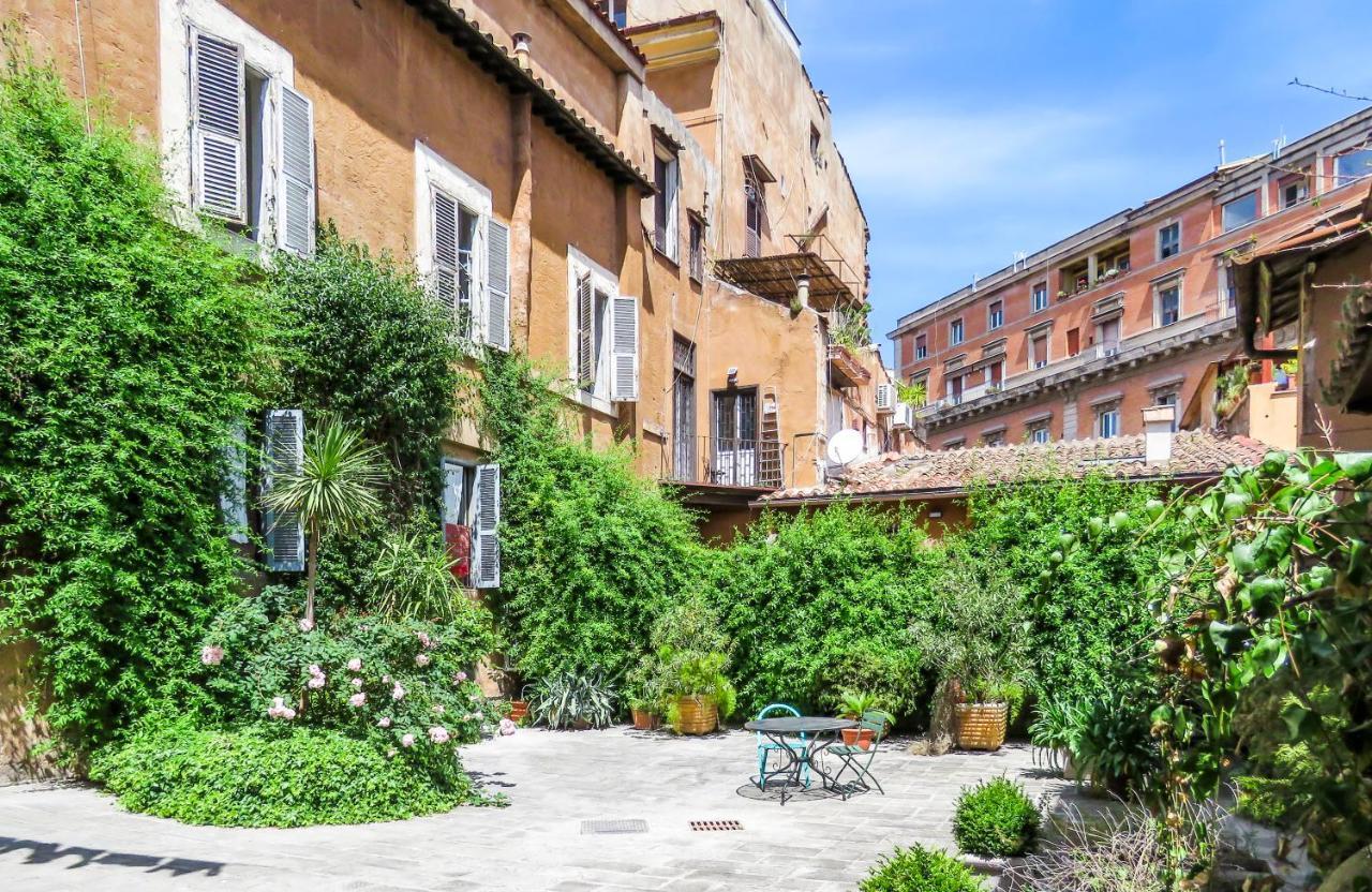 Casa Del Moro - Romantic Loft In Trastevere Zewnętrze zdjęcie