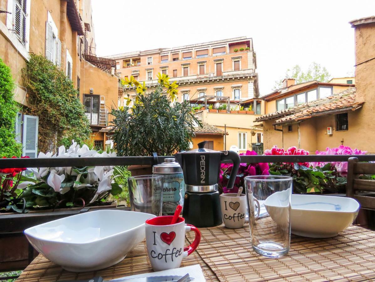Casa Del Moro - Romantic Loft In Trastevere Zewnętrze zdjęcie
